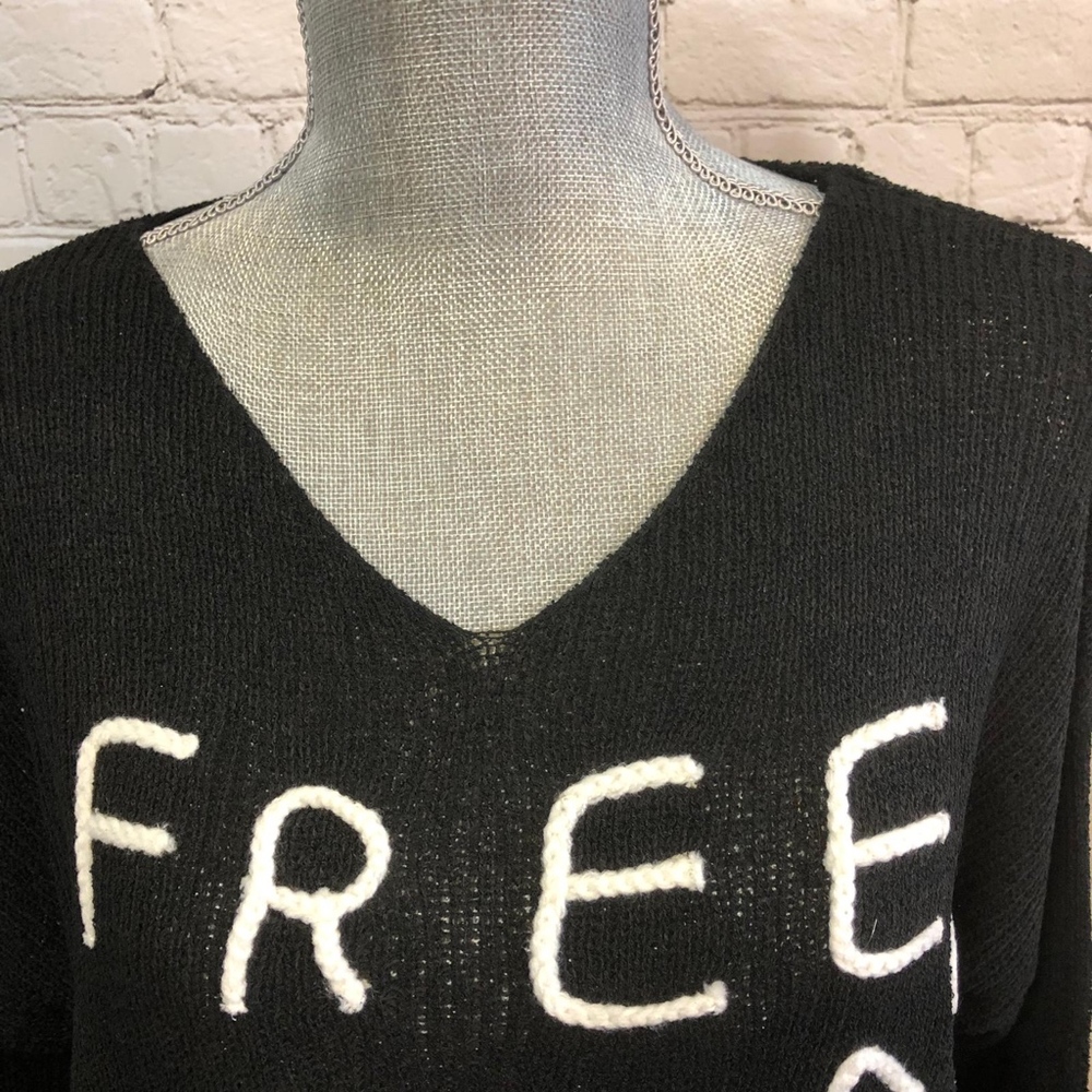 Free as Bird Oversized knit graphic sweater - Picture 3 of 8